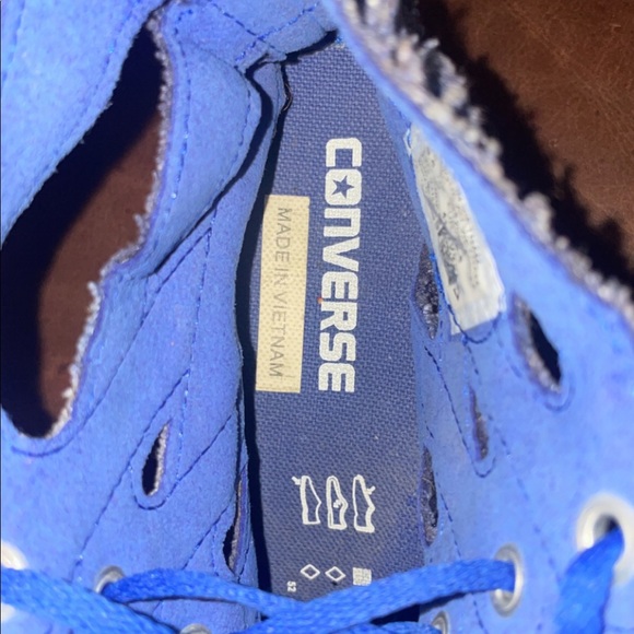 blue tattered/hole converse wedges - Picture 5 of 8